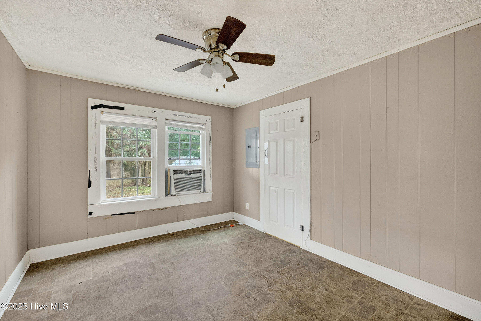 Harrells, North Carolina 28444, United States, 3 Bedrooms Bedrooms, ,1 BathroomBathrooms,Residential,Pending,255957