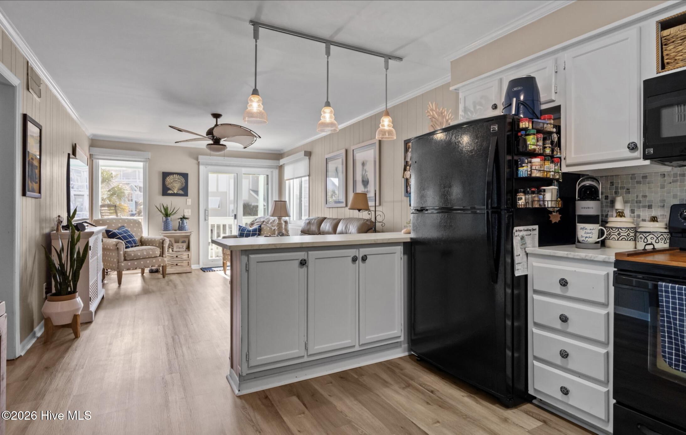 301 Commerce Way 153