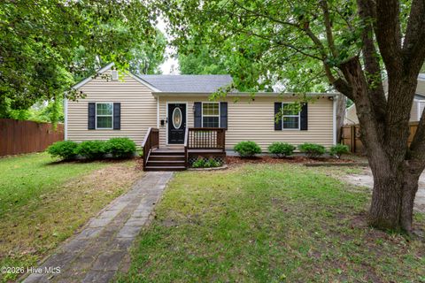 Photo of 514 Jefferson Avenue, New Bern, NC 28560 (MLS # 100576204)