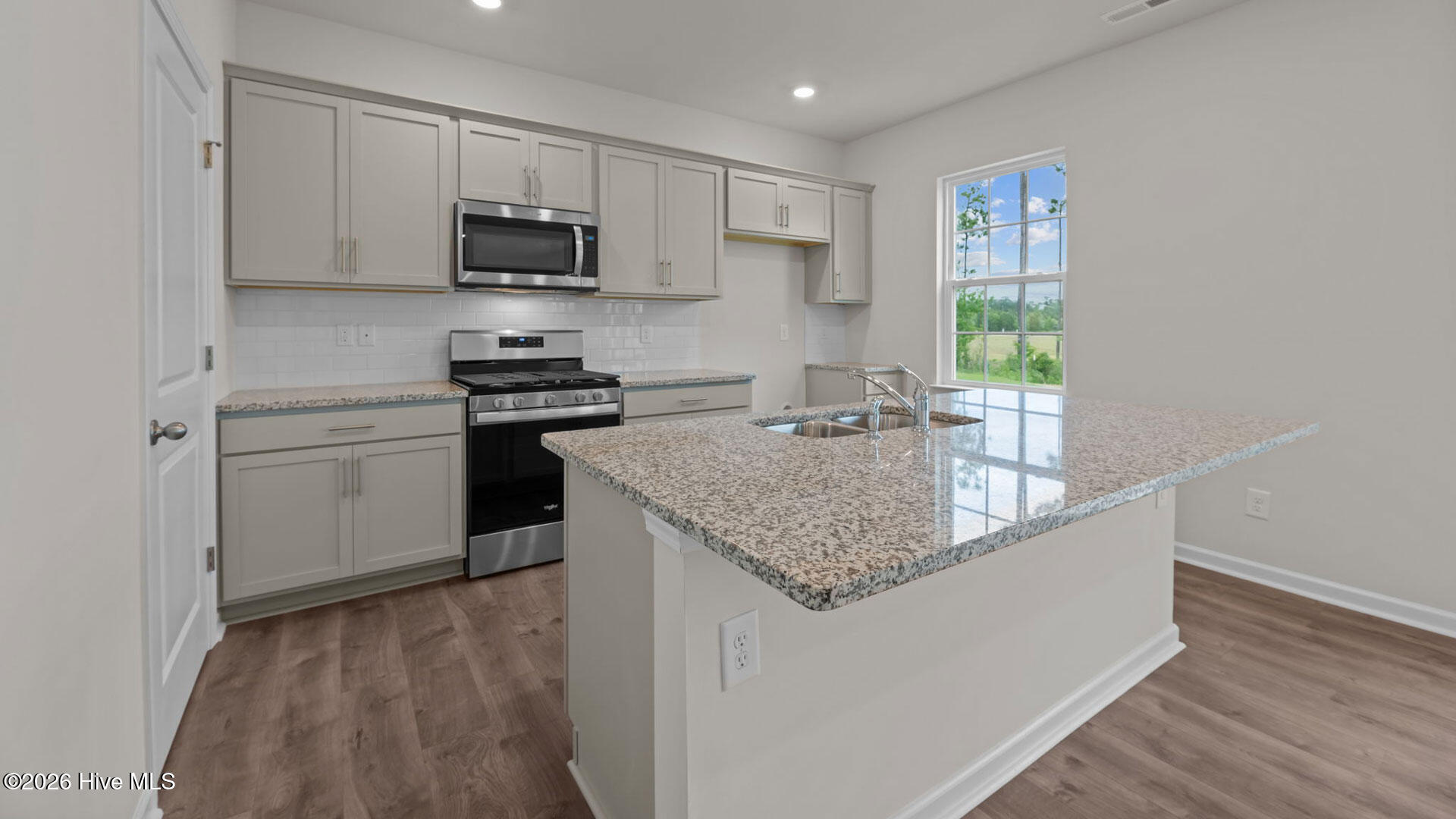 1004 Minnette Circle