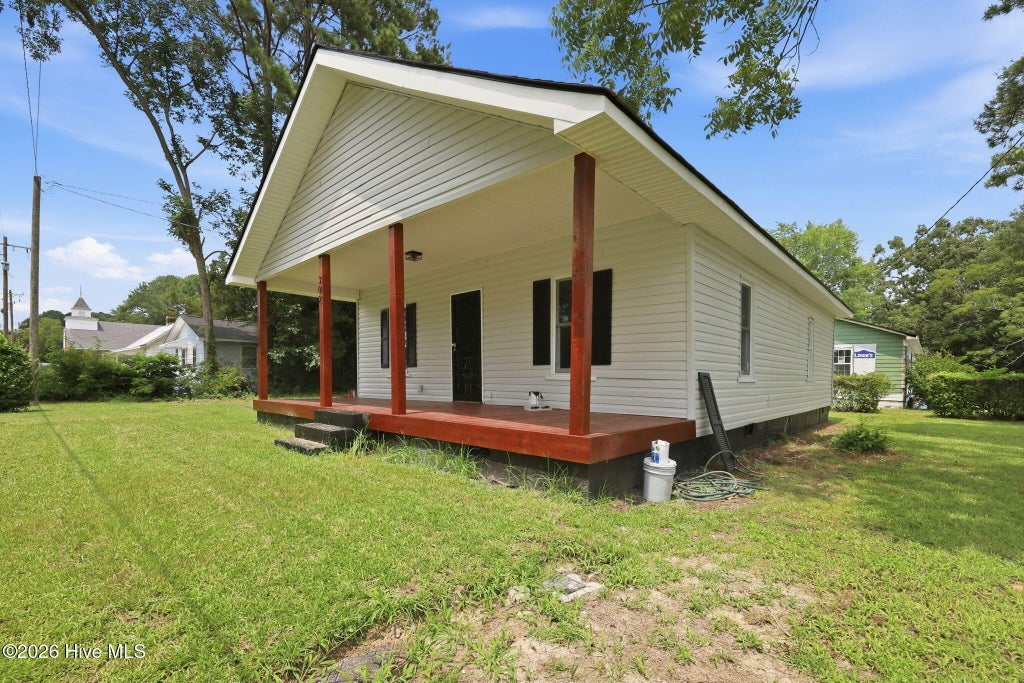 Photo of 302 W 1st Street, Princeton, NC 27569 (MLS # 100596296)