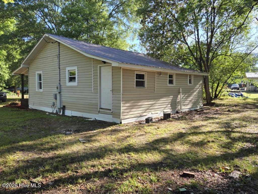 Photo of 111 8th Street, Lilesville, NC 28091 (MLS # 100572433)