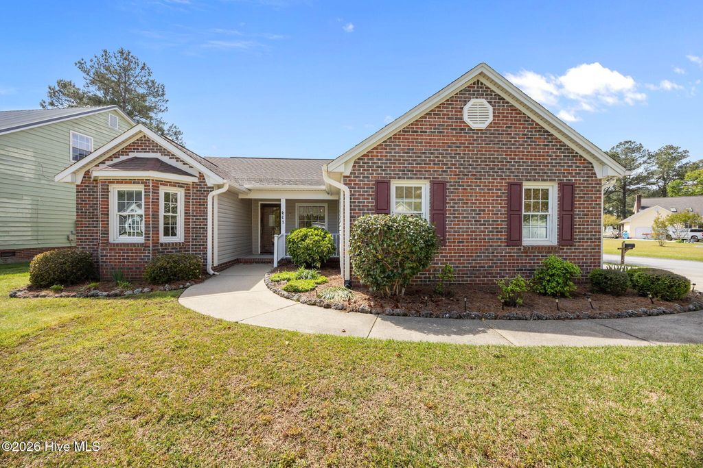 Photo of 601 Player Court, Jacksonville, NC 28540 (MLS # 100565742)