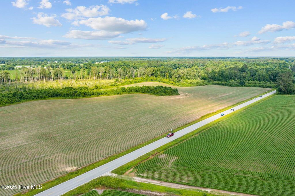 Photo of 672 E Hargett Street, Richlands, NC 28574 (MLS # 100502618)