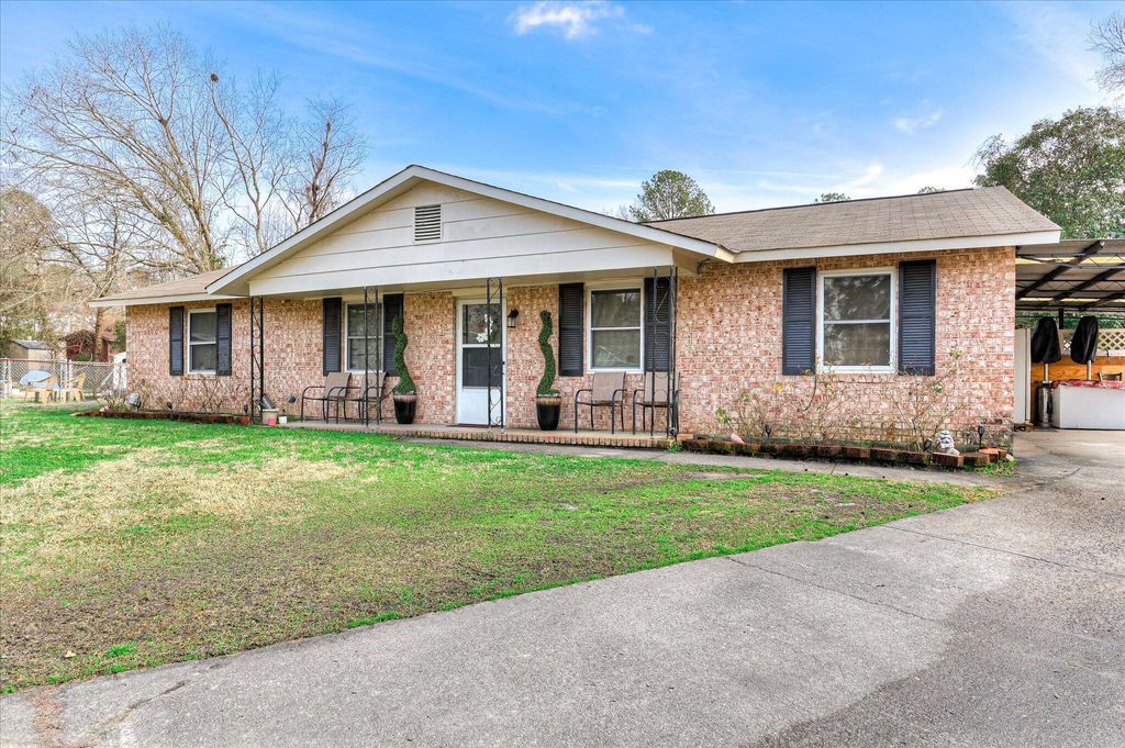Photo of 3614 Brookshire Court, Augusta, GA 30906 (MLS # 552487)