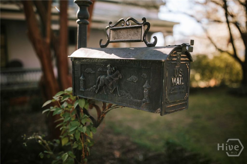 Photo of 229 N Woodlawn Drive, Crawford, GA 30630 (MLS # CL346856)