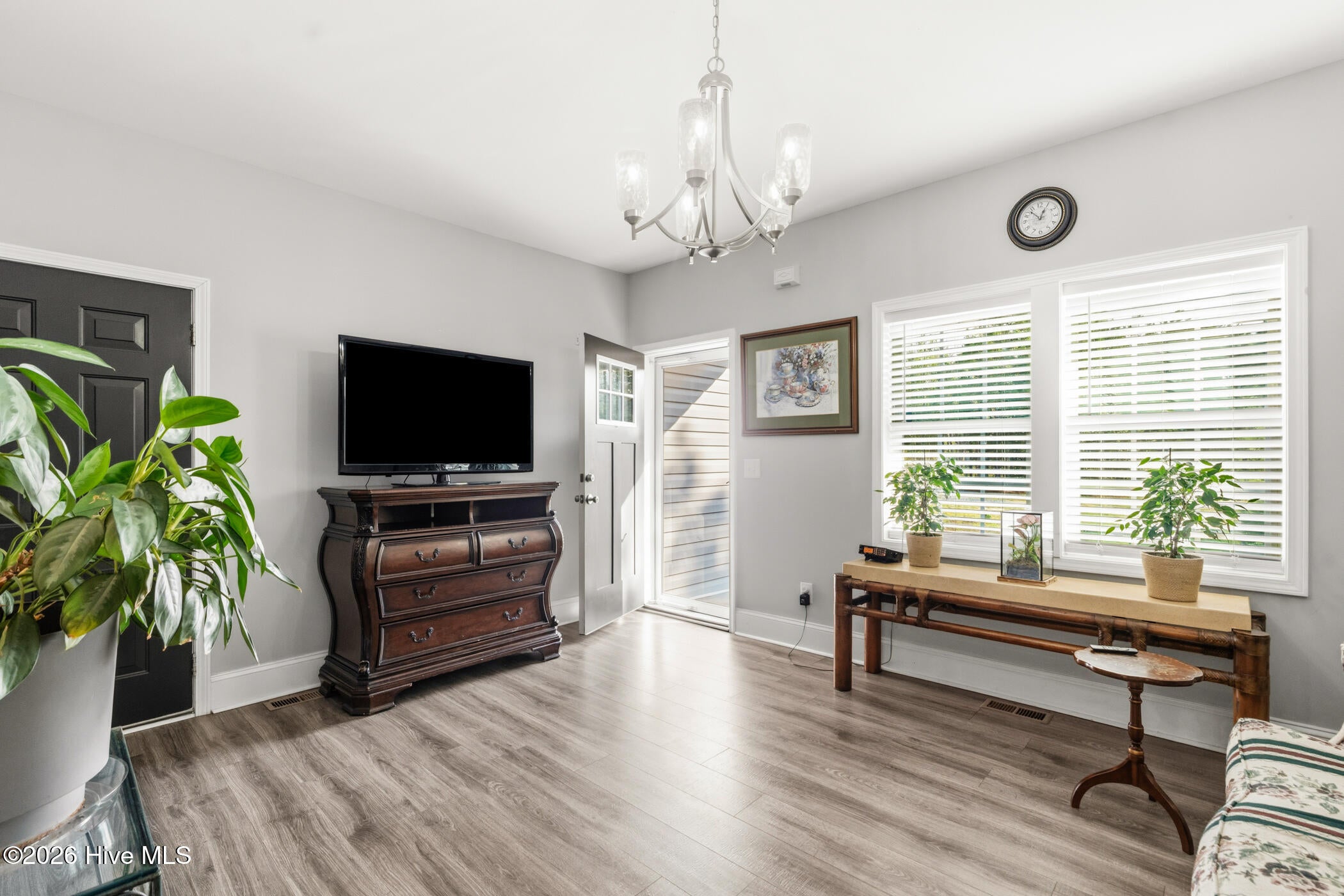 3 Bridle Place