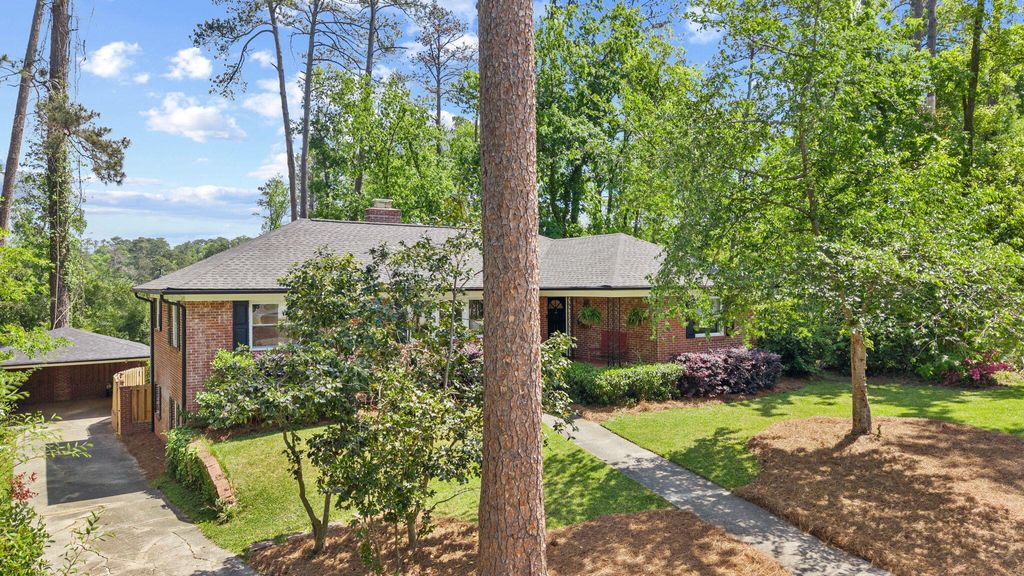 Photo of 3117 W Lake Forest Drive, Augusta, GA 30909 (MLS # 554438)