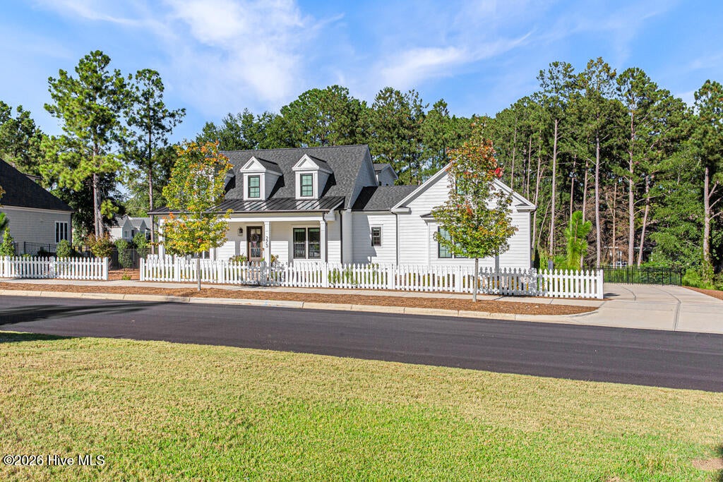 275 Hollycrest Drive