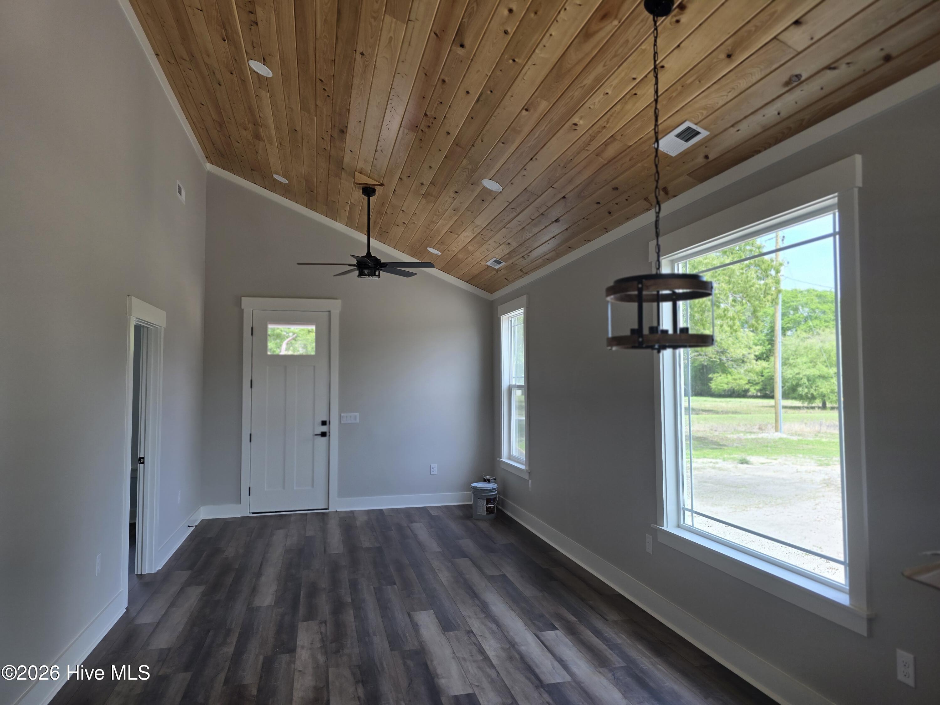 589 Stokestown Road
