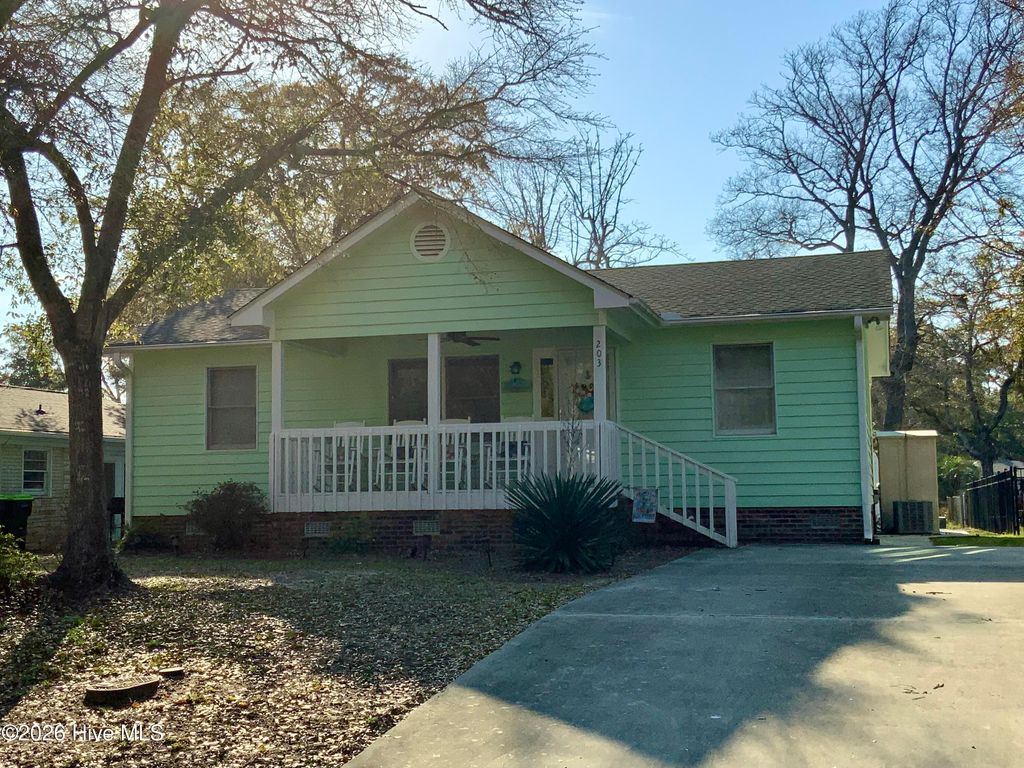 Photo of 203 NE 59th Street, Oak Island, NC 28465 (MLS # 100563320)