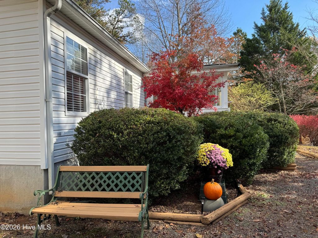 Photo of 34 Towhee Lane, Murphy, NC 28906 (MLS # 100570122)