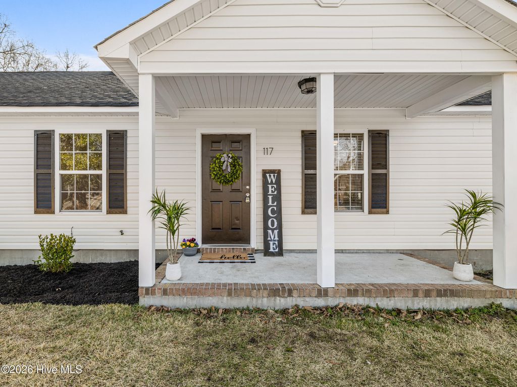 Photo of 117 Summersill Drive, Jacksonville, NC 28540 (MLS # 100554469)