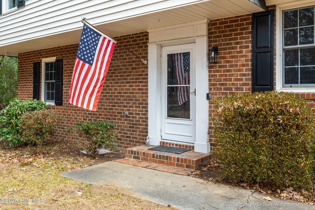 Photo of 1905 Fairview Way, Greenville, NC 27858 (MLS # 100547725)