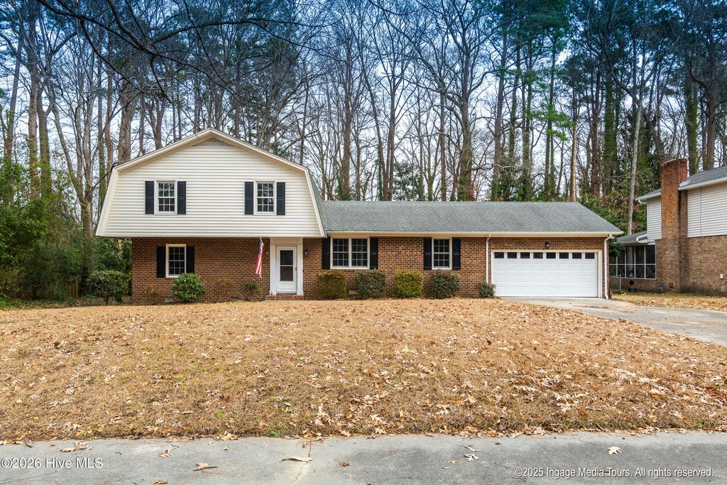 Photo of 1905 Fairview Way, Greenville, NC 27858 (MLS # 100547725)