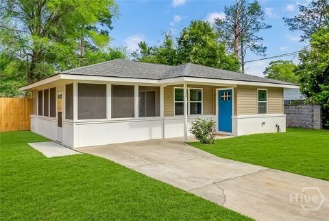 Homes For Sale - 308 E Fourth Street<br/> Springfield, GA 31312