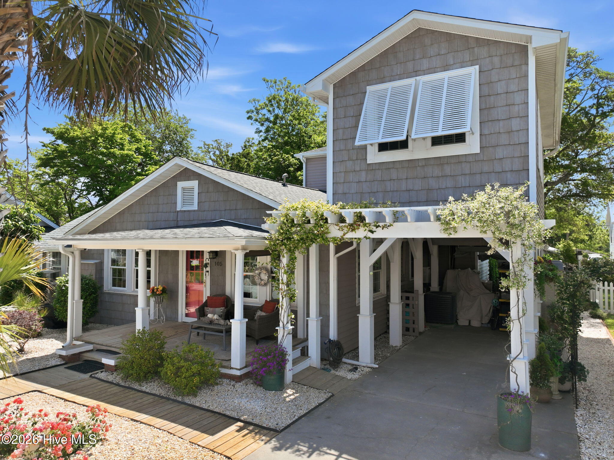 105 S Webb Street