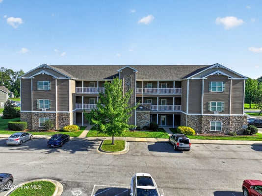 4428 BLUEBILL DR UNIT 8, GREENVILLE, NC 27858 - Image e20fb5e398e0de49b8f65ae541aa9d9a/1369913022