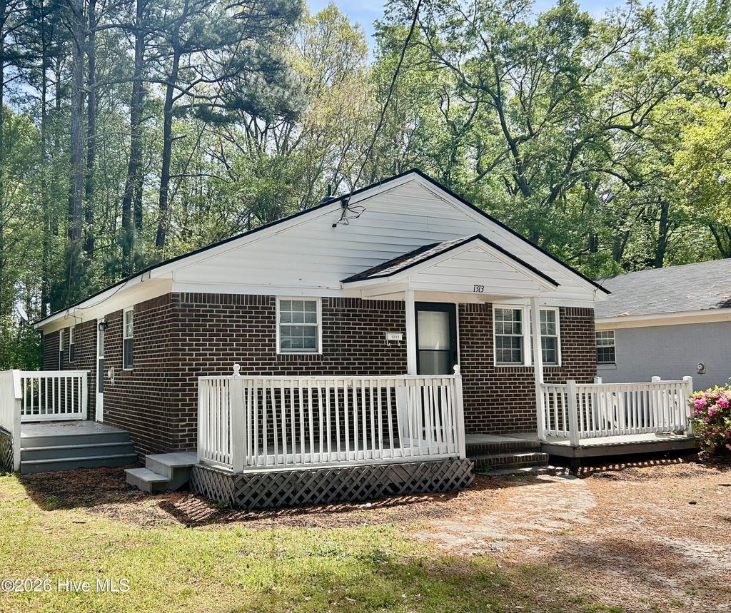 Photo of 1313 Proctor Street, Rocky Mount, NC 27801 (MLS # 100567253)