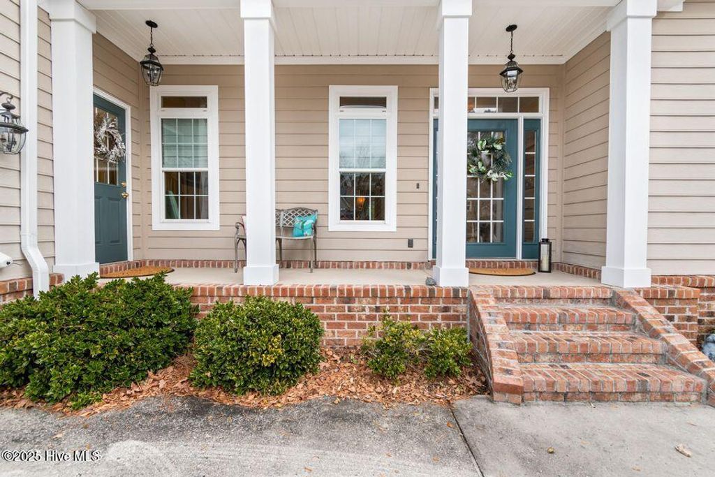 Photo of 2784 Oakbluff Circle, Southport, NC 28461 (MLS # 100521479)