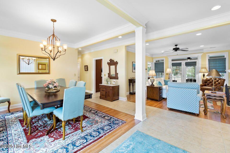 2784 Oakbluff Circle