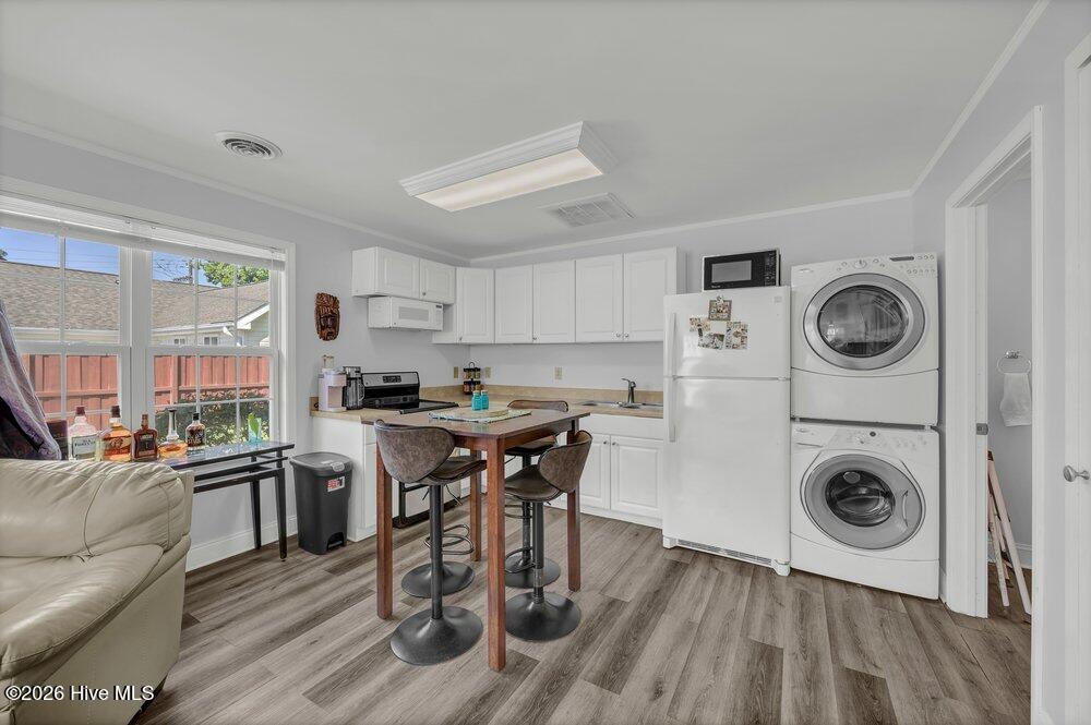 1107 Pine Grove Drive