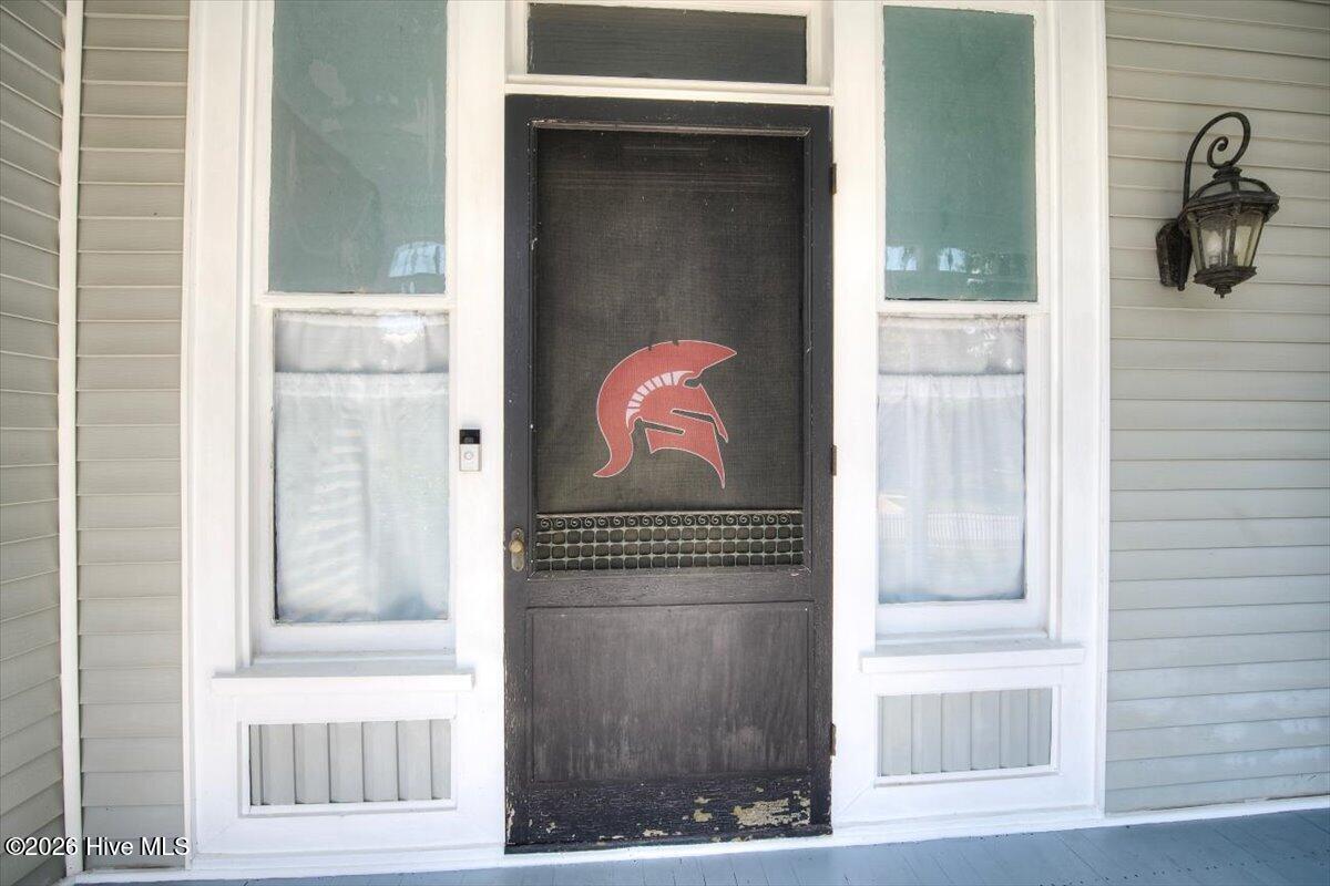 301 W 5th Street