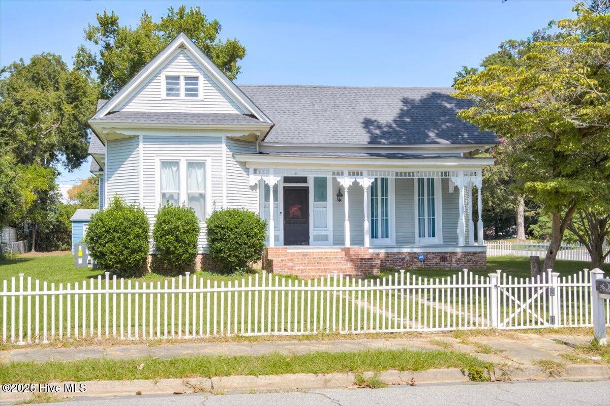 301 W 5th Street