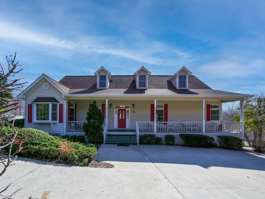 18 Foxfire Court