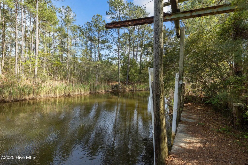 Photo of 440 Village Drive, Beaufort, NC 28516 (MLS # 100499781)