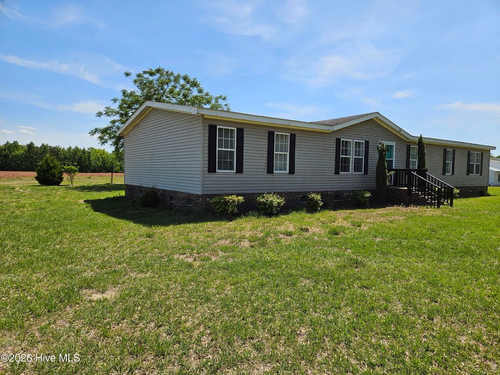 Photo of 159 Batchelor Farm Lane, Kenansville, NC 28349 (MLS # 100571250)
