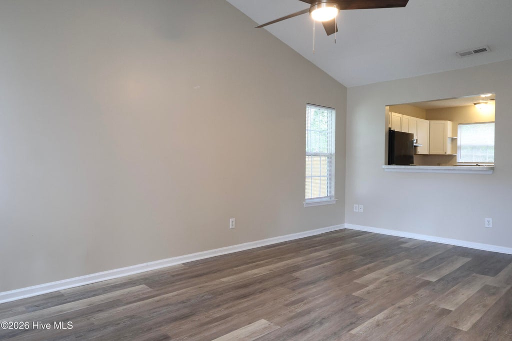 Photo of 1091 W Pueblo Drive, Jacksonville, NC 28546 (MLS # 100586765)
