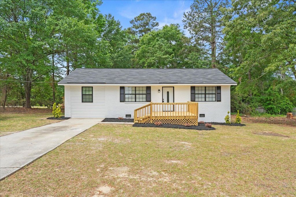 Photo of 113 Rivers Circle, Thomson, GA 30824 (MLS # 555272)