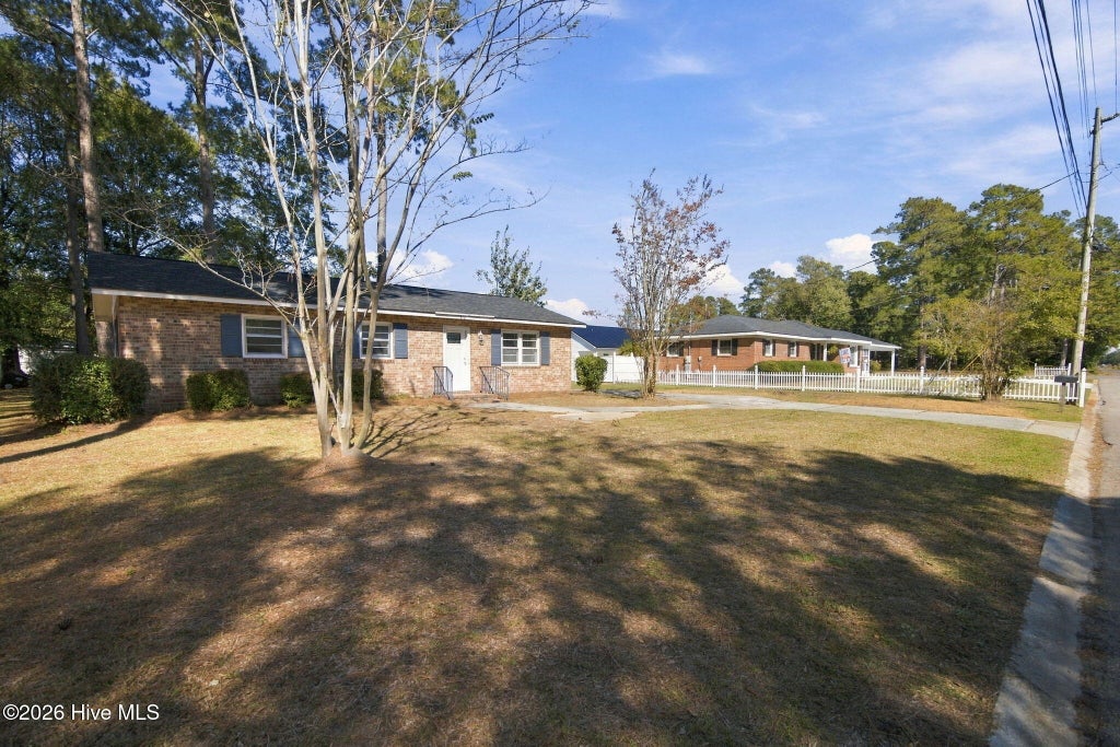Photo of 512 W Westbrook Street, Wallace, NC 28466 (MLS # 100613263)