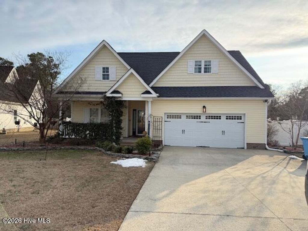 Photo of 225 Wedgefield Circle, Maple Hill, NC 28454 (MLS # 100553763)