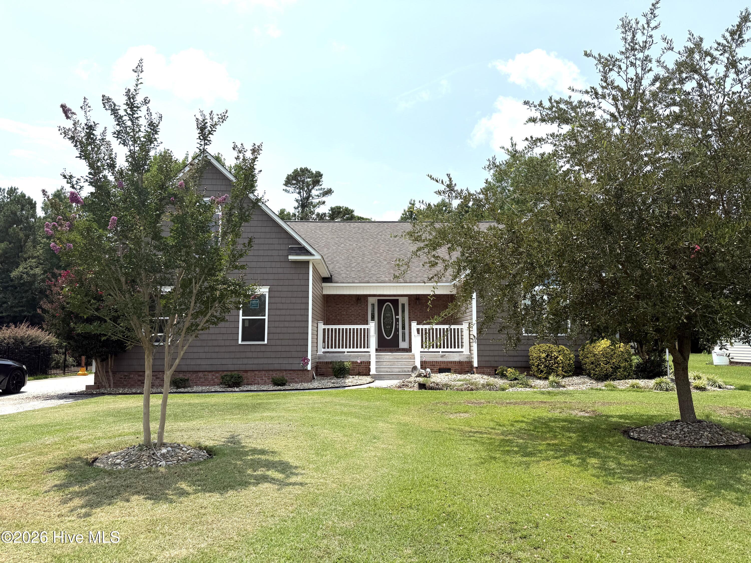 83 Pickett Way
