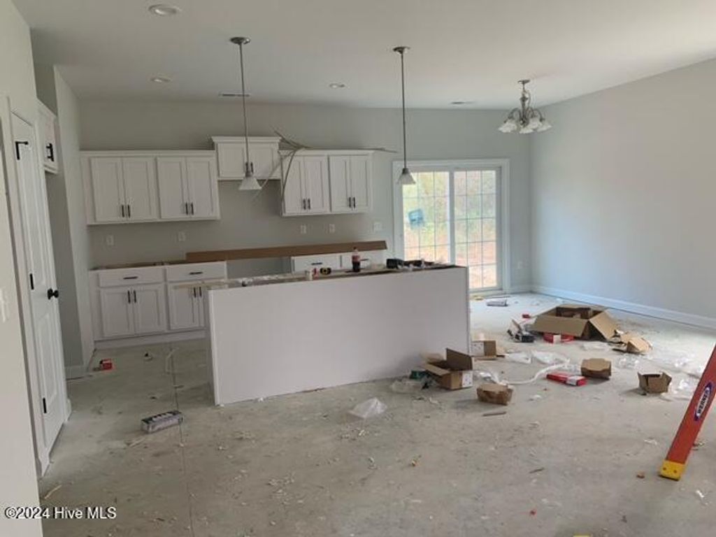 Photo of 173 Crown Point Road, Hubert, NC (MLS # 100573101)