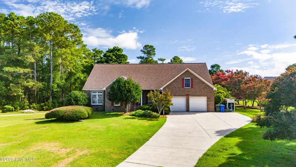 Photo of 5529 Sandpiper Drive, Oriental, NC 28571 (MLS # 100524053)