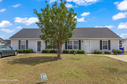 Homes For Sale - 1121 Masters Lane #A AND B<br/> Greenville, NC 27834
