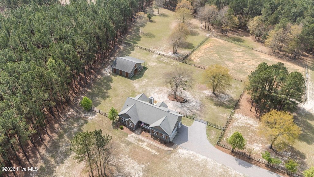 Photo of 930 Pasture Circle, Aberdeen, NC 28315 (MLS # 100562992)