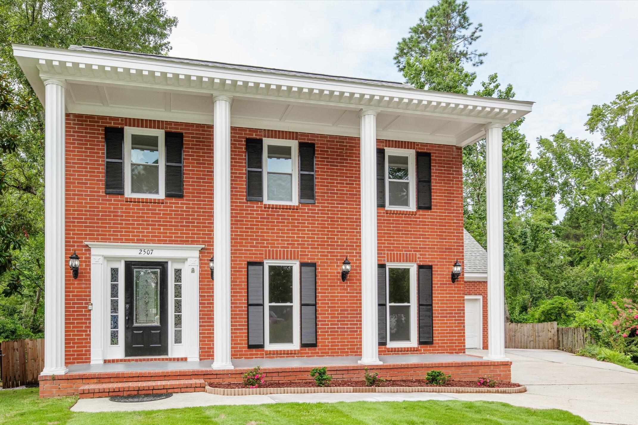 2507 Pinebluff Court