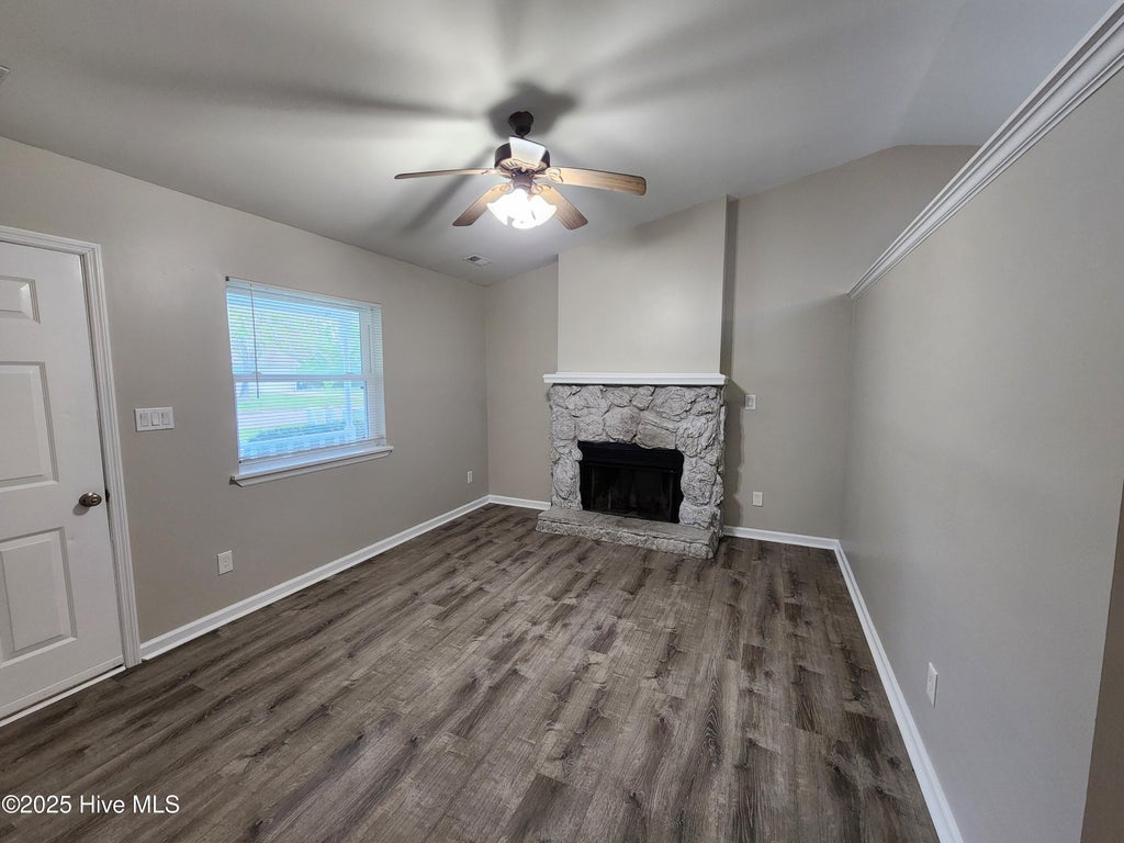 Photo of 103 Hampton Court, Jacksonville, NC 28546 (MLS # 100609365)