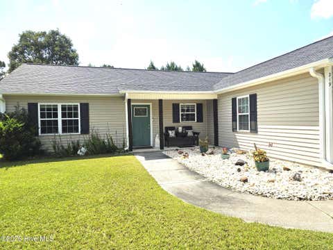 Homes For Sale - 219 Loren Road<br/> Hubert, NC 28539