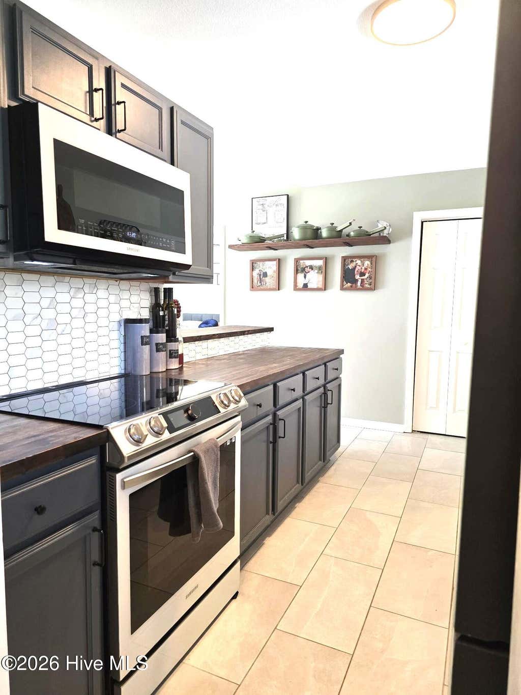 Photo of 219 Loren Road, Hubert, NC 28539 (MLS # 100592773)