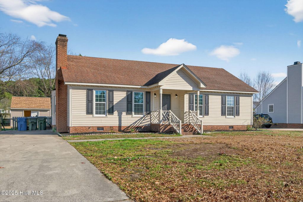 Photo of 2824 Springflower Drive N, Wilson, NC 27896 (MLS # 100544171)