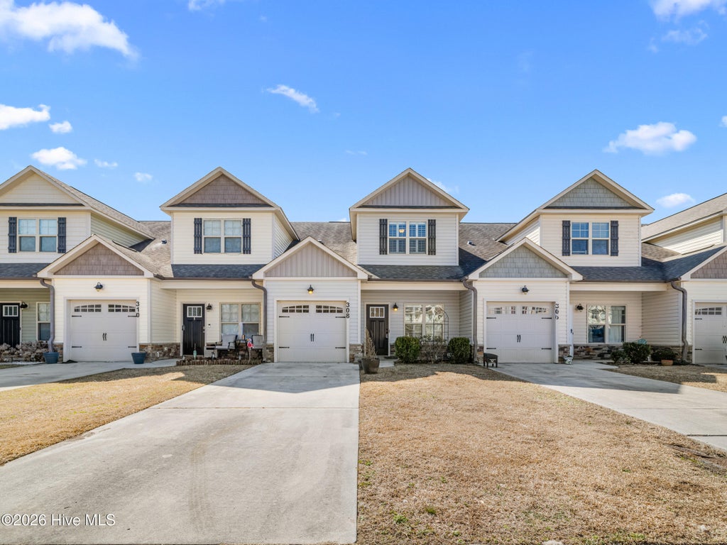 Photo of 308 Winstead Loop, Richlands, NC 28574 (MLS # 100588535)