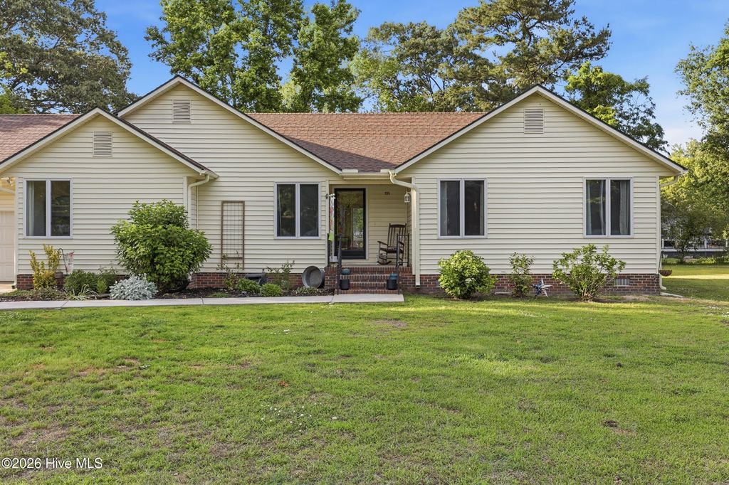 Photo of 935 Soundside Road, Edenton, NC 27932 (MLS # 100574726)