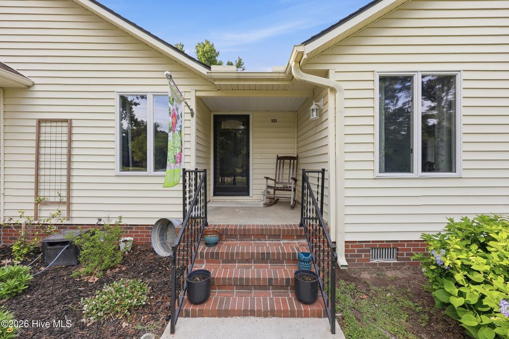 Photo of 935 Soundside Road, Edenton, NC 27932 (MLS # 100574726)