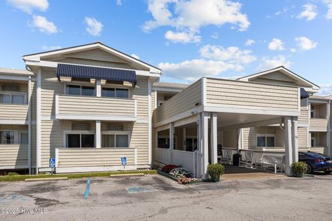 Condo For Sale - 602 W Fort Macon Road #135<br/> Atlantic Beach, NC 28512