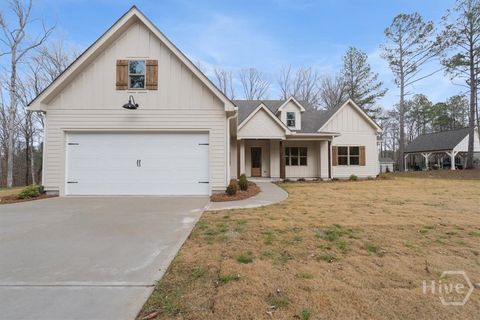 Homes For Sale - 117 Oak Hill Circle<br/> Putnam County, Eatonton, GA 31024